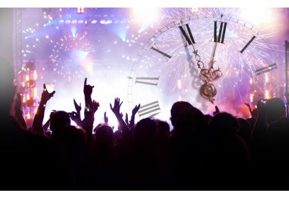 new year fireworks exeter new year s at timepiece the exeter daily new year fireworks exeter new year s at timepiece the exeter daily