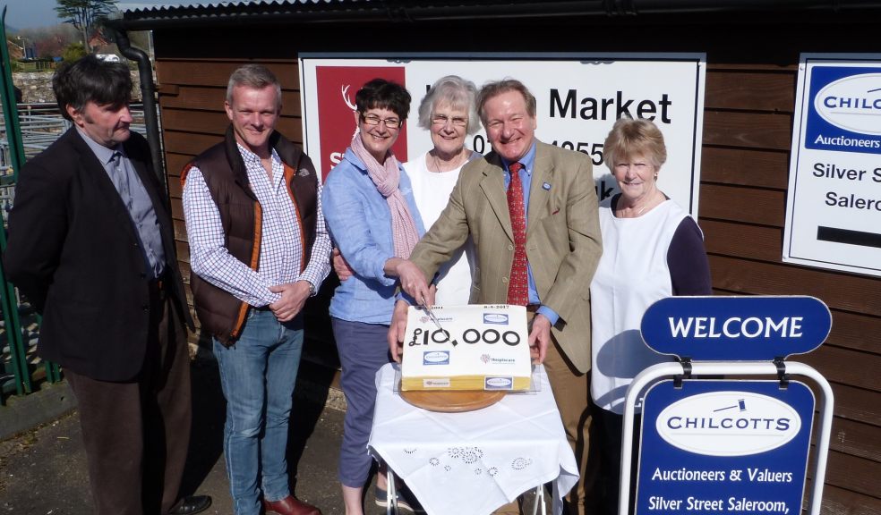 £10,000 for Hospiscare