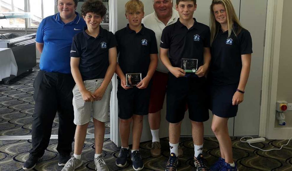 Junior team at Enmore Golf club