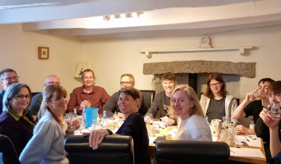 Social Gin Tasting at Local Holiday Home Social Gin Tasting at Local Holiday Home
