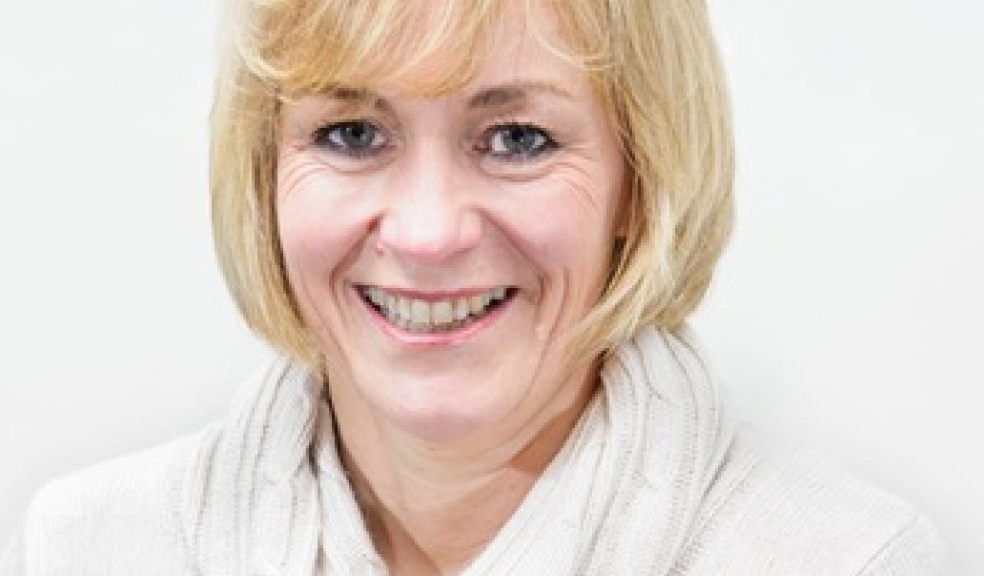 Dr Alison Diamond