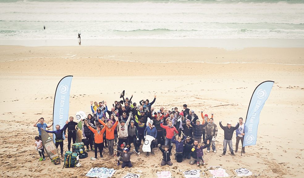 Autumn Beach Clean volunteers