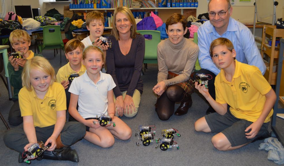 Nicola Amos, Jodie Wood & Mark Faircloth with Kenton schoolchildren