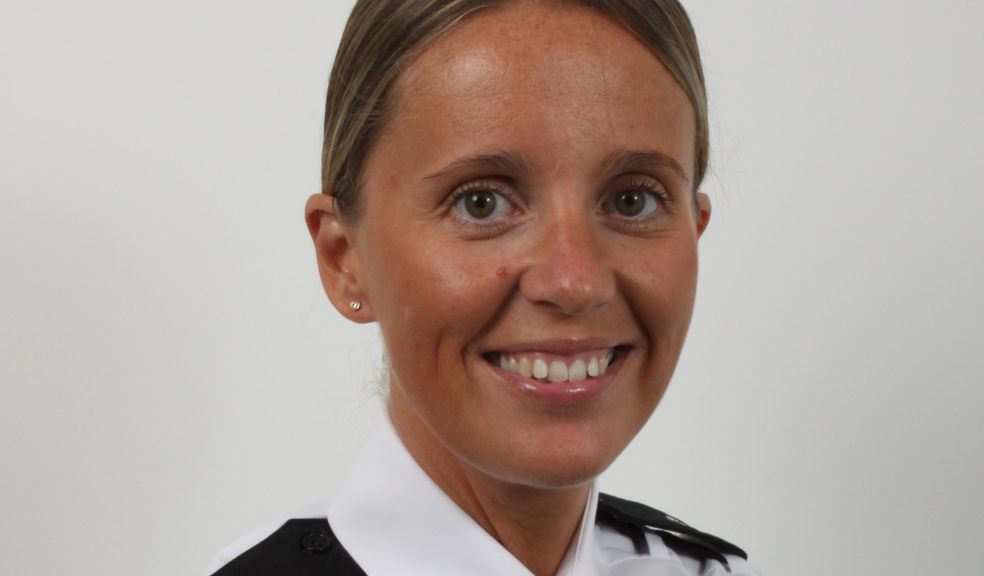 Claire Armes