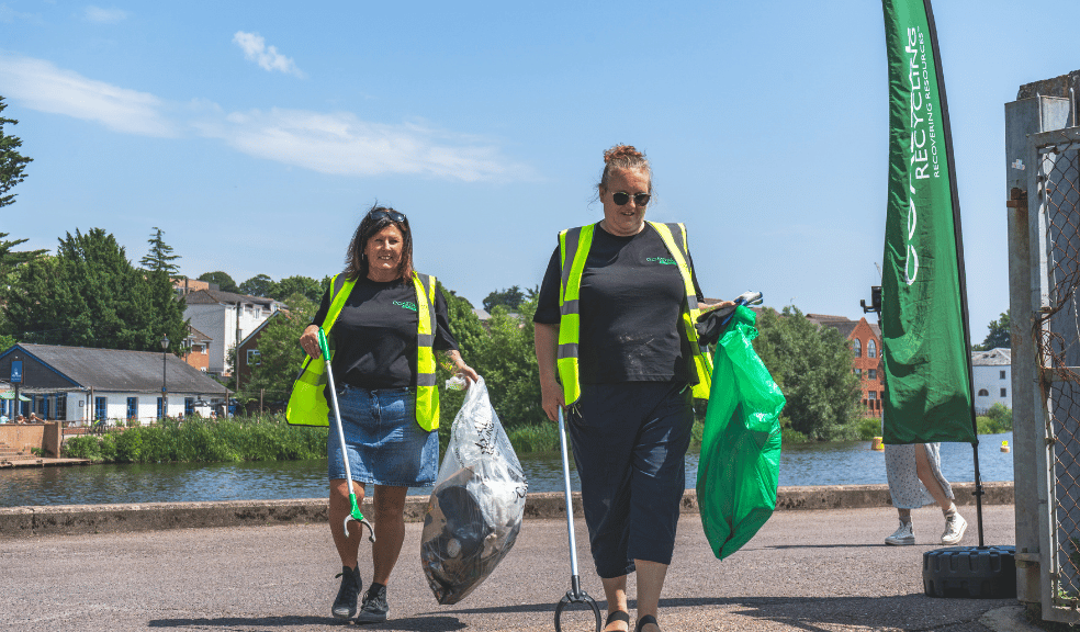 People Litter Picking on Exeter Quay People Litter Picking on Exeter Quay