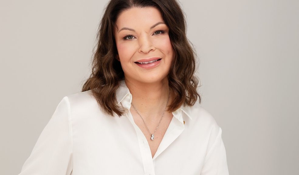 Woman who lost nose to head and neck cancer