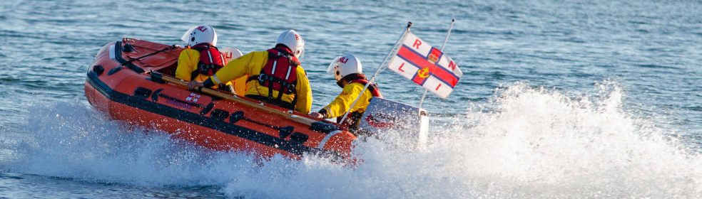 Exmouth RNLI Lifesavers speed to the rescue Credit : John Thorogood/RNLI