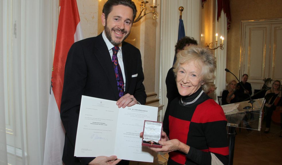 Dame Janet Ritterman receives the Austrian Cross for Science and Art, 1st Class from Austria’s State Secretary for Science, Research and Economy, Dr Harald Mahrer at a ceremony in Vienna.
