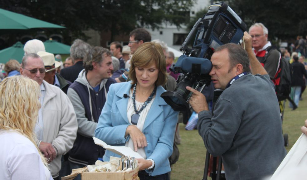 Fiona Bruce in action