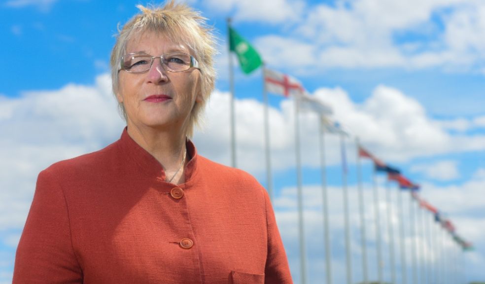 Linda Middleton-Jones