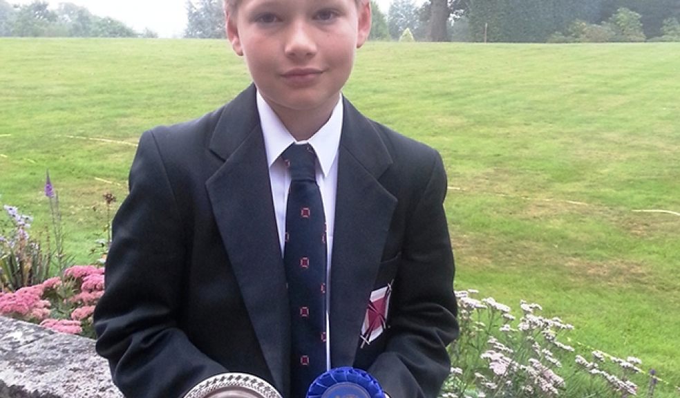 Leif Hafstad with the Silver Plate South Competition Trophy