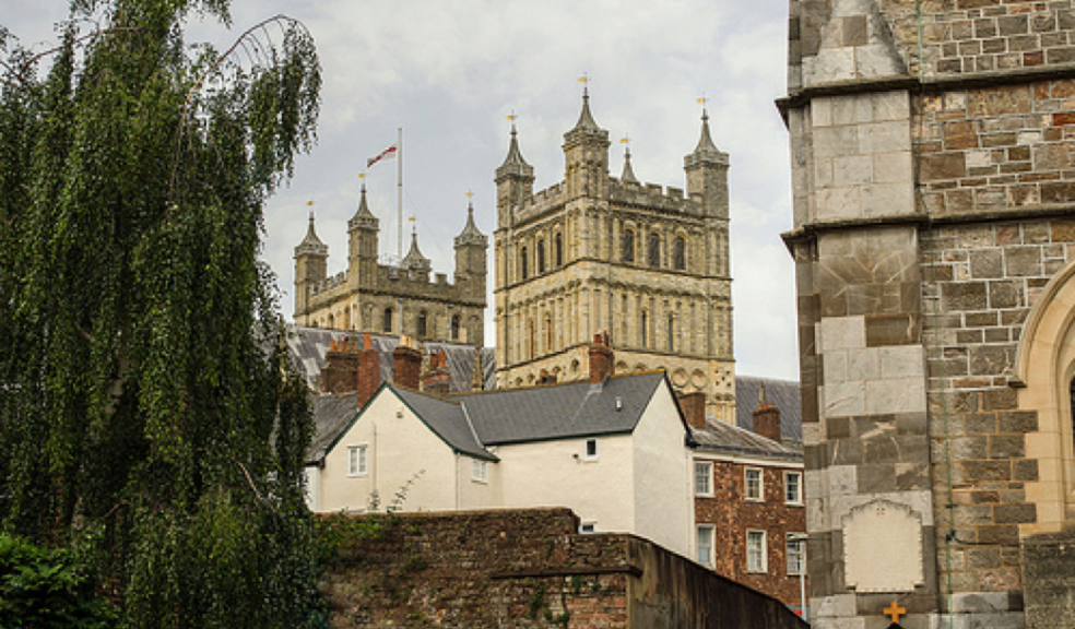 "Exeter" by Alison Day (CC BY-ND 2.0) / www.flickr.com/photos/levettday/28075691061/
