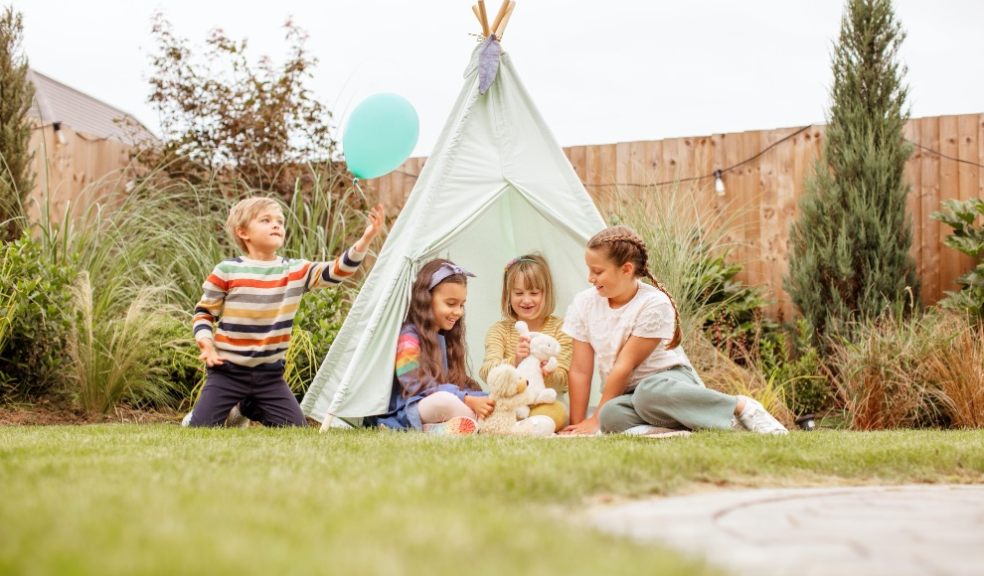 Local housebuilder encourages Exeter youngsters to ‘please play here’