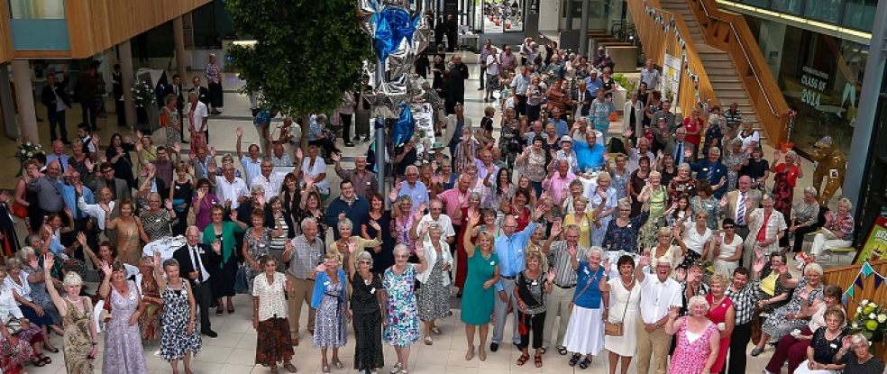 Hospiscare volunteers at tea party hosted by Exeter University