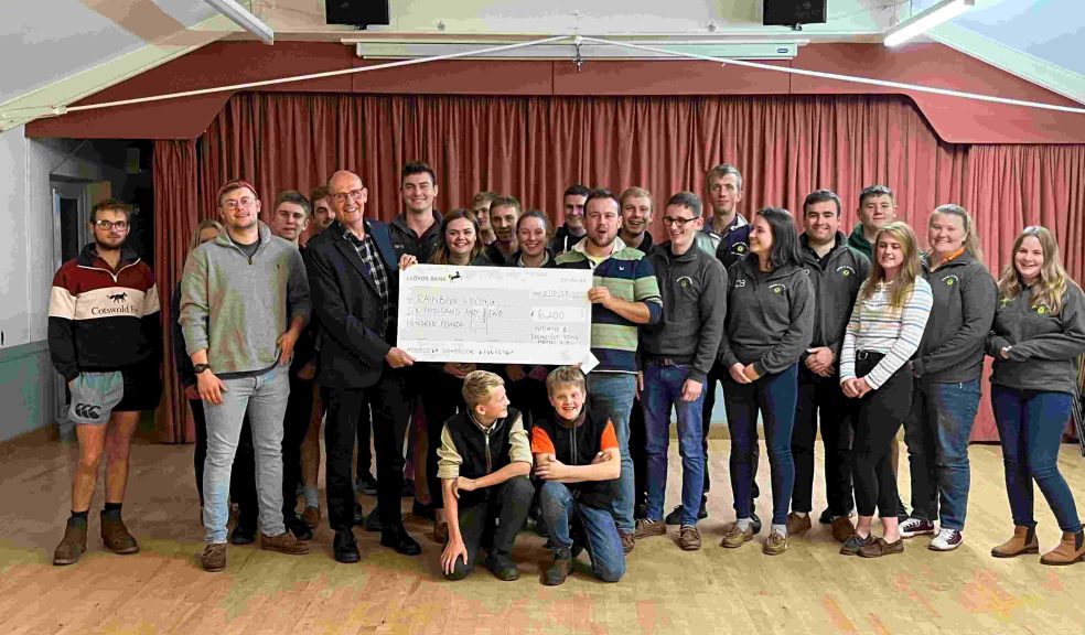 Whimple and Broadclyst Young Farmers cheque presentation