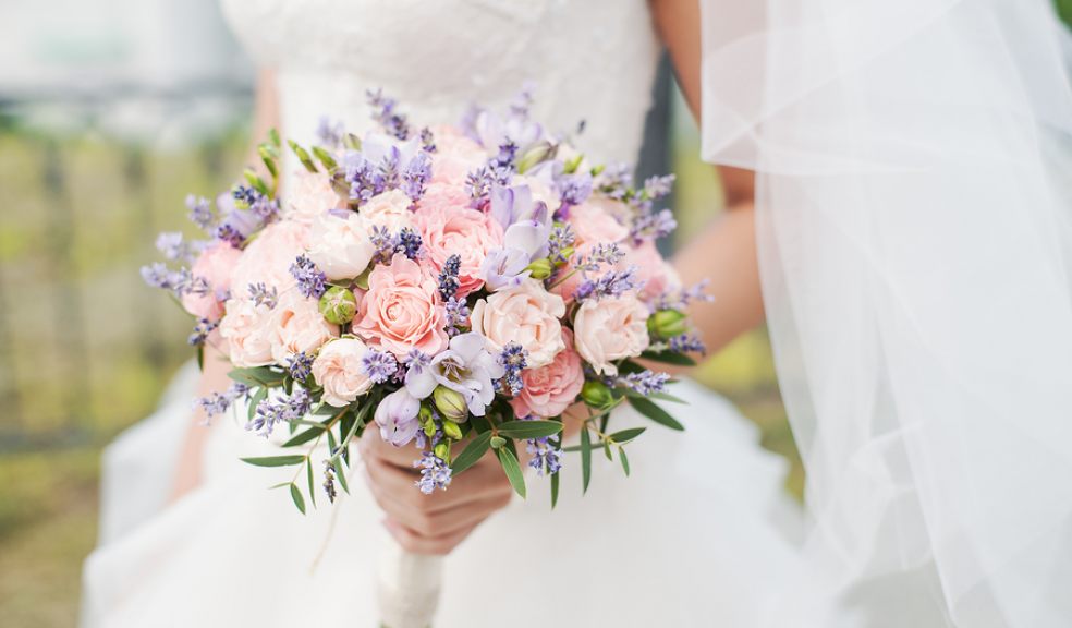 [تصویر:  bigstock-Wedding-bouquet-of-lavender-r-1...k=2iBNZ6Pt]