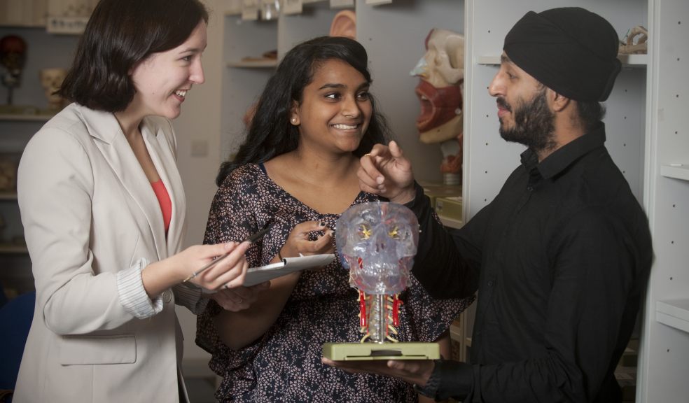 Medical School welcomes first Medicine students