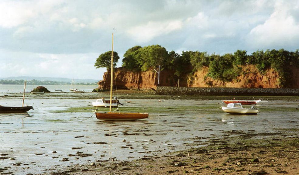 Darling’s Rock © Copyright Martin Bodman and licensed for reuse under this Creative Commons Licence