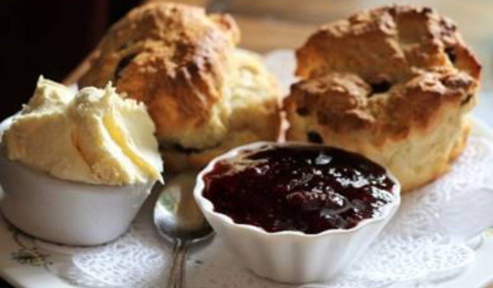 Jam or cream first?