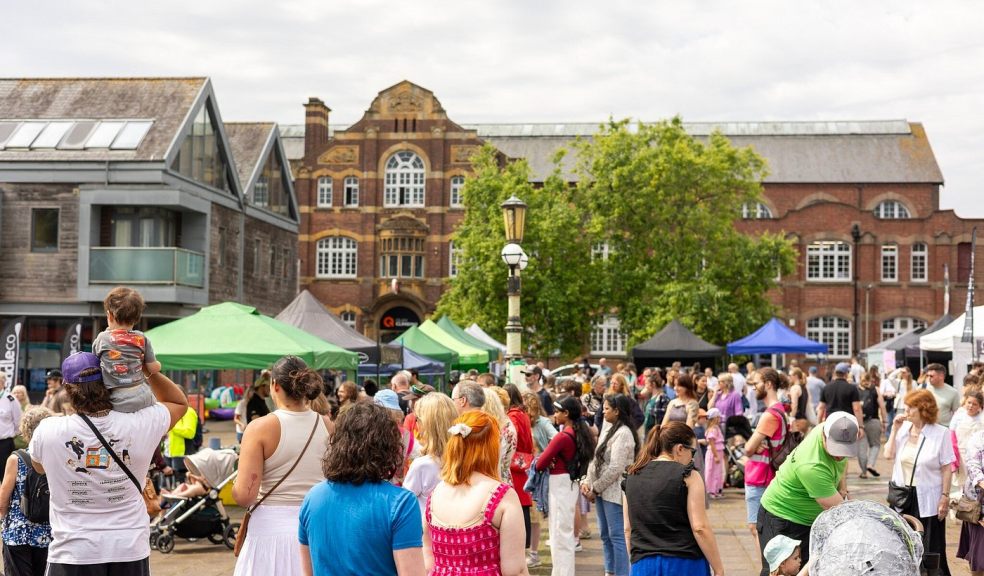 Photograph showing a busy Exeter Quayside Famers' Market