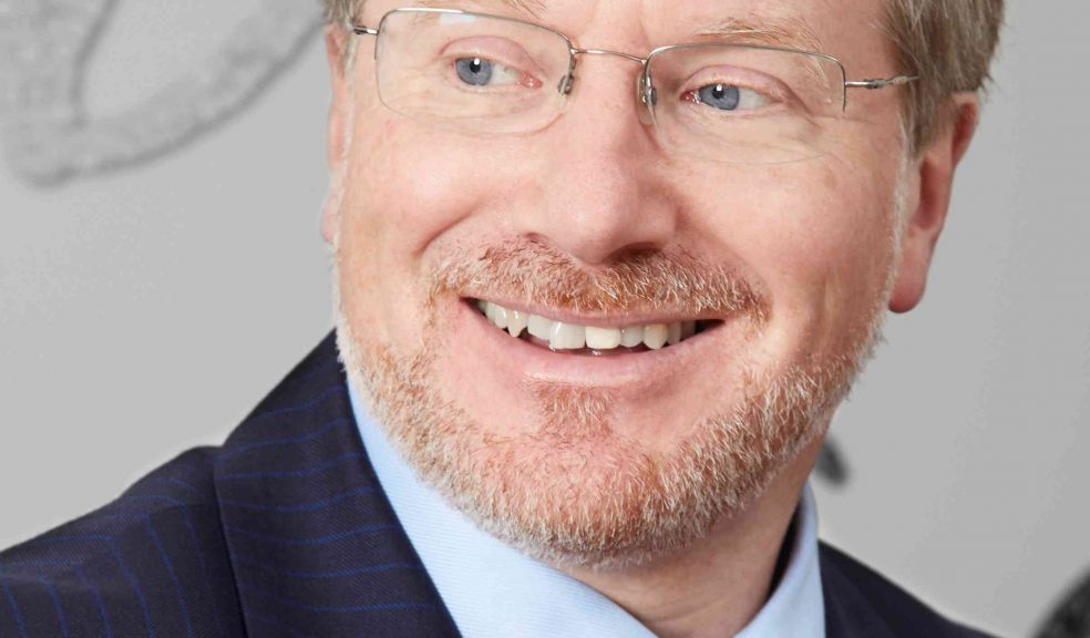 Nigel Lyons