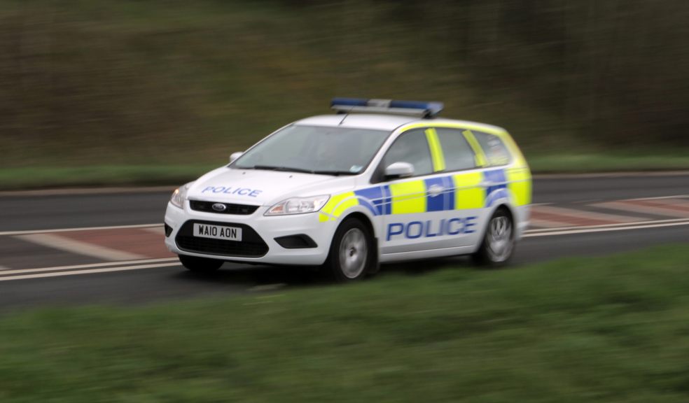 Police warn shopkeepers of 'ringing the changes' scam