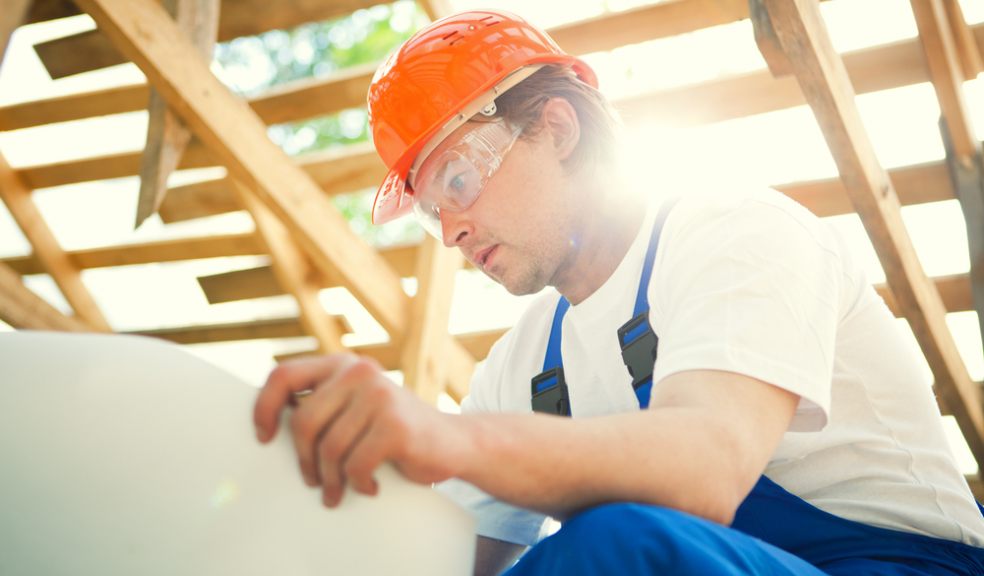 Builders get advice on staying safe in the sun