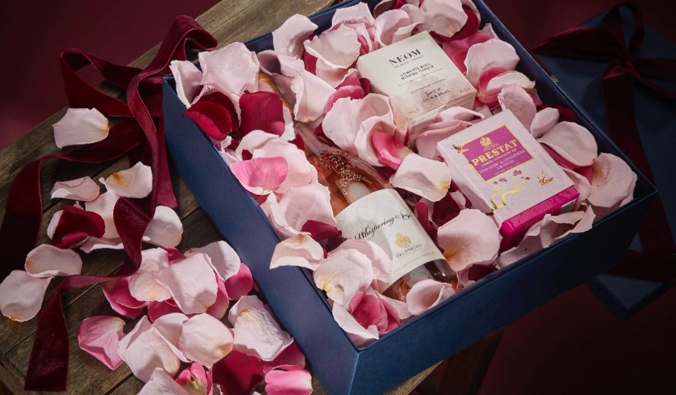 The Hayford and Rhodes rose petal gift set