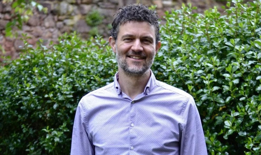 Chris Broadbent