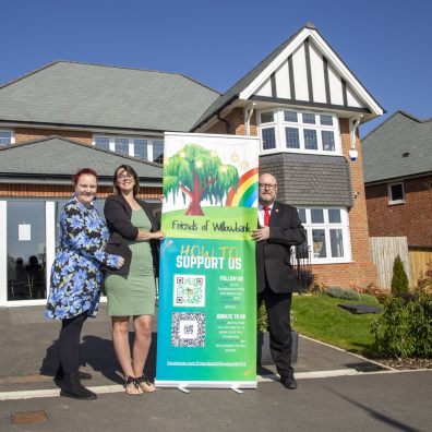 Exeter housebuilder donates £1,500 to local school