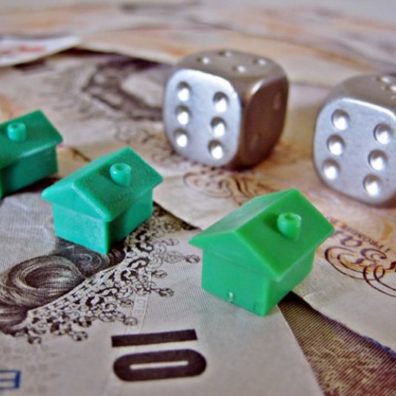 Housing Market Gamble (CC BY 2.0) by Images_of_Money